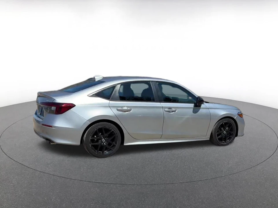 2025 Honda Civic 11th Gen - Image 12 of 31