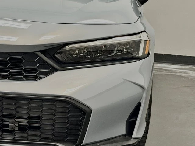 2025 Honda Civic 11th Gen - Image 8 of 21