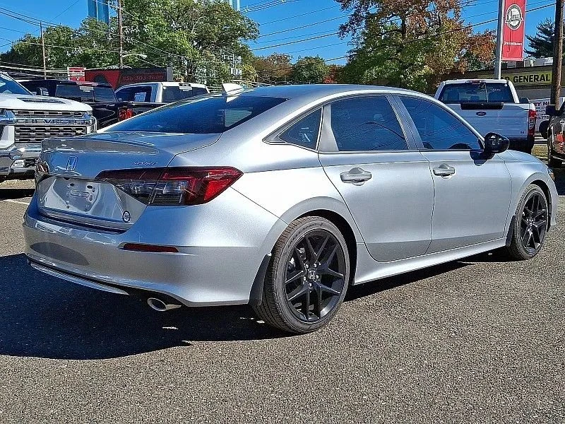2025 Honda Civic 11th Gen - Image 7 of 12
