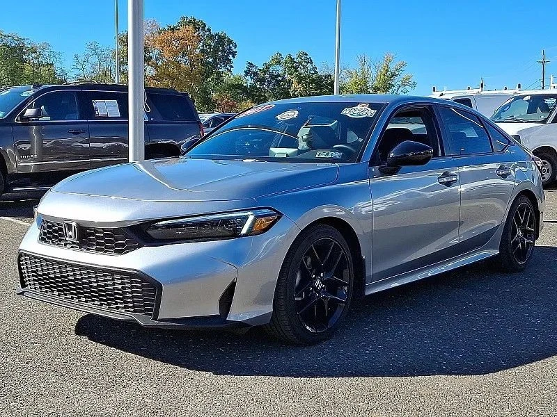 2025 Honda Civic 11th Gen - Image 4 of 12