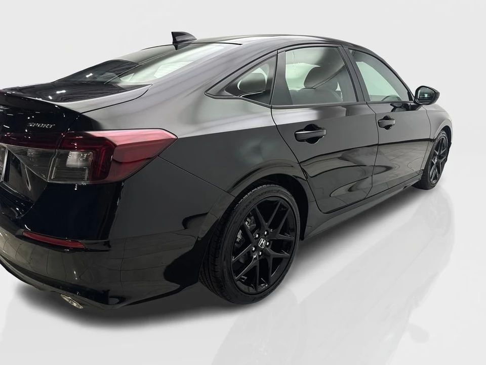 2025 Honda Civic 11th Gen - Image 13 of 31