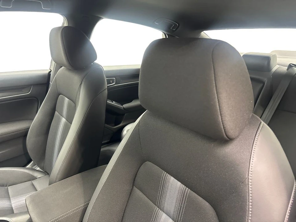 2025 Honda Civic 11th Gen - Image 28 of 31
