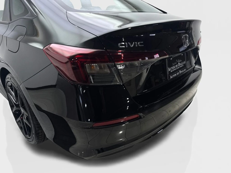 2025 Honda Civic 11th Gen - Image 19 of 31