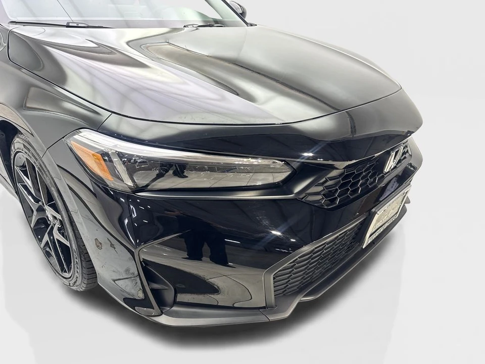 2025 Honda Civic 11th Gen - Image 17 of 31