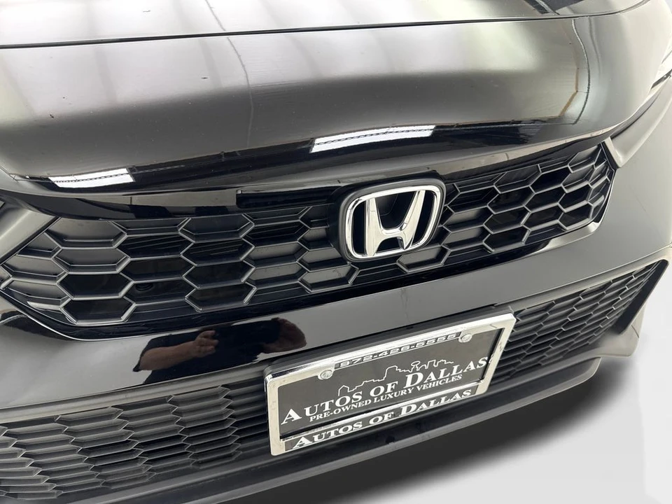 2025 Honda Civic 11th Gen - Image 26 of 31