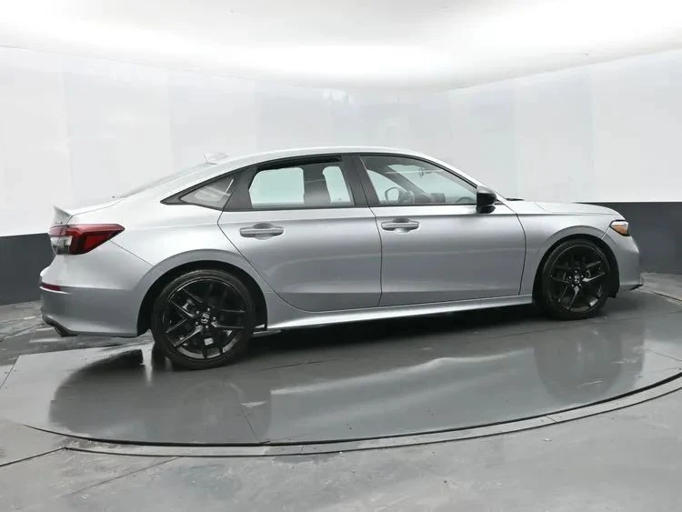 2025 Honda Civic 11th Gen - Image 4 of 12
