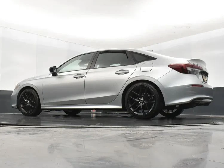 2025 Honda Civic 11th Gen - Image 12 of 12