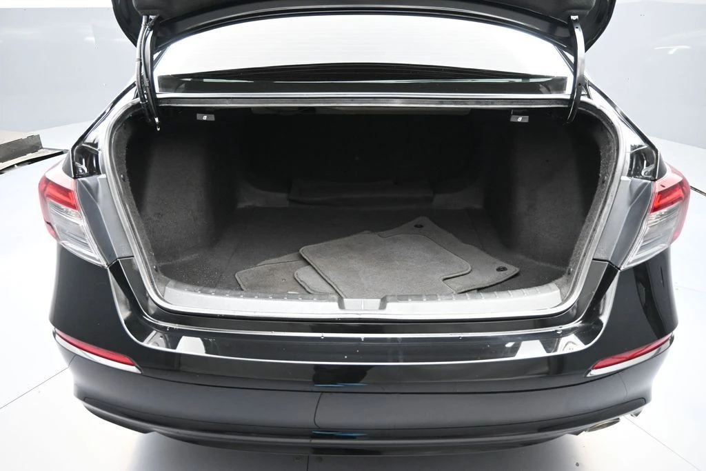 2025 Honda Civic 11th Gen - Image 21 of 31