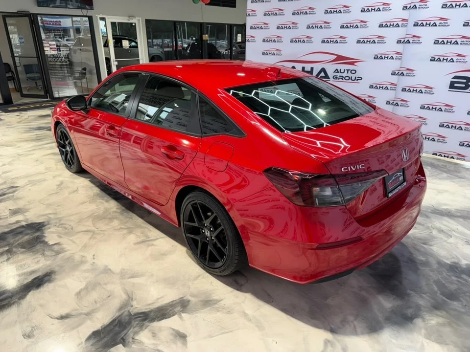 2025 Honda Civic 11th Gen - Image 10 of 31