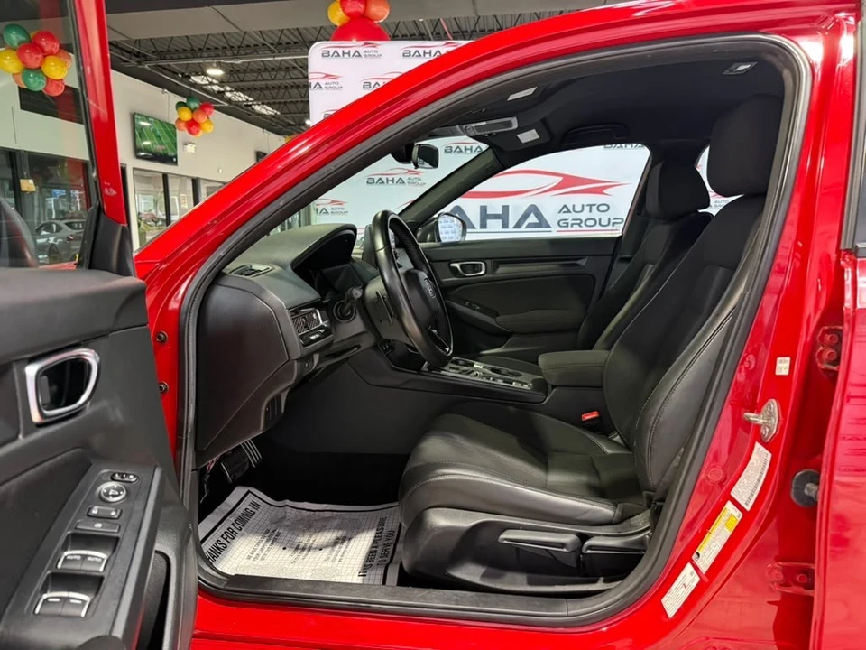 2025 Honda Civic 11th Gen - Image 26 of 31