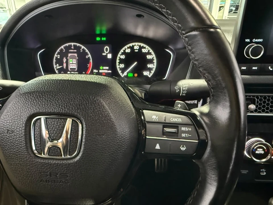 2025 Honda Civic 11th Gen - Image 12 of 31