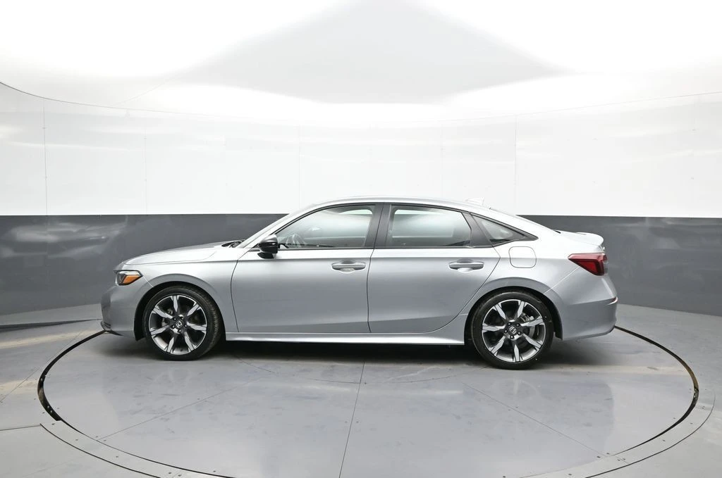 2025 Honda Civic 11th Gen - Image 9 of 21