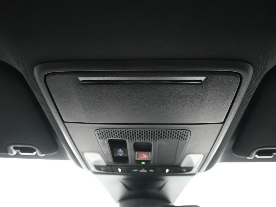 2025 Honda Civic 11th Gen - Image 17 of 21