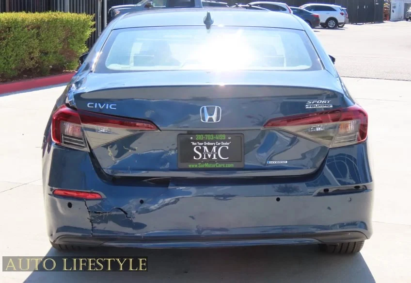 2025 Honda Civic 11th Gen - Image 11 of 31