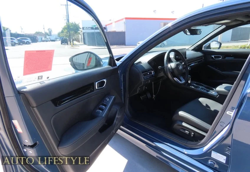 2025 Honda Civic 11th Gen - Image 22 of 31
