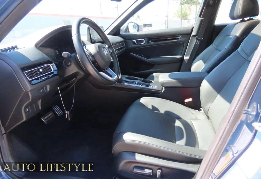 2025 Honda Civic 11th Gen - Image 26 of 31