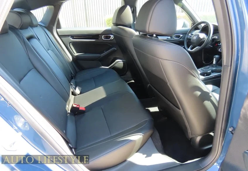 2025 Honda Civic 11th Gen - Image 29 of 31