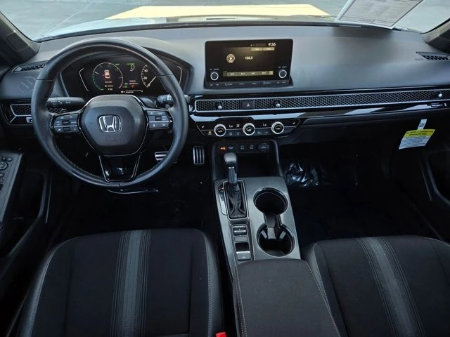 2025 Honda Civic 11th Gen - Image 10 of 22