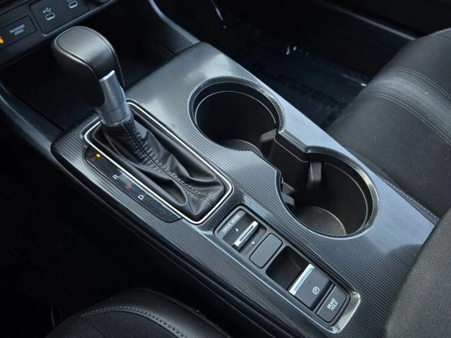 2025 Honda Civic 11th Gen - Image 14 of 22