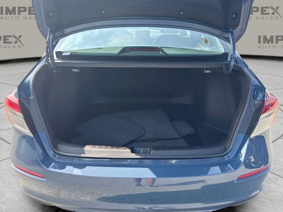 2025 Honda Civic 11th Gen - Image 19 of 26