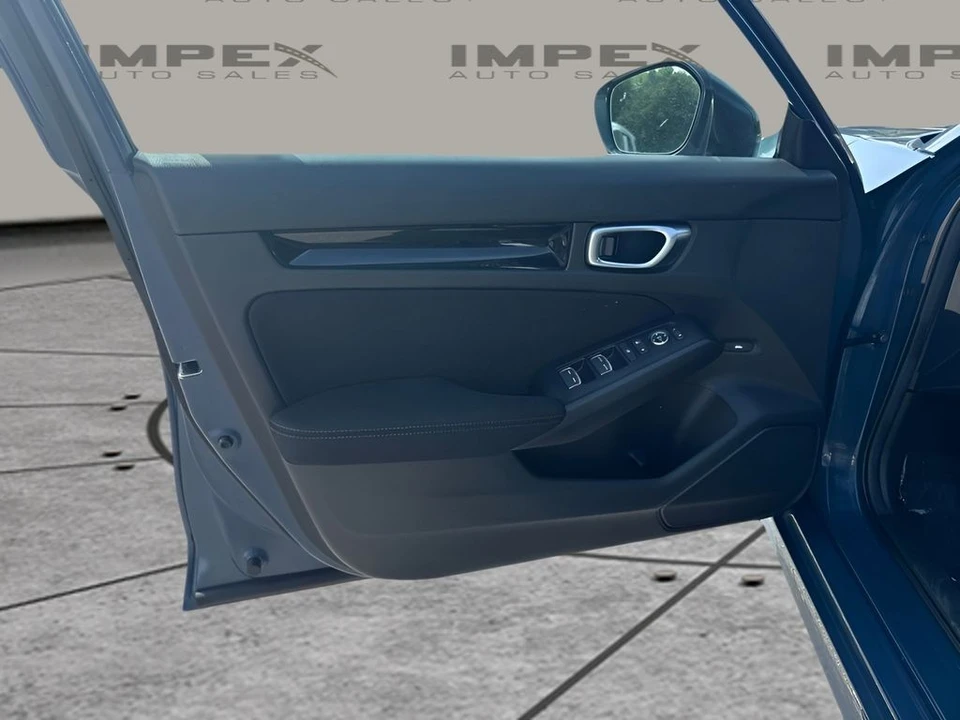 2025 Honda Civic 11th Gen - Image 17 of 26