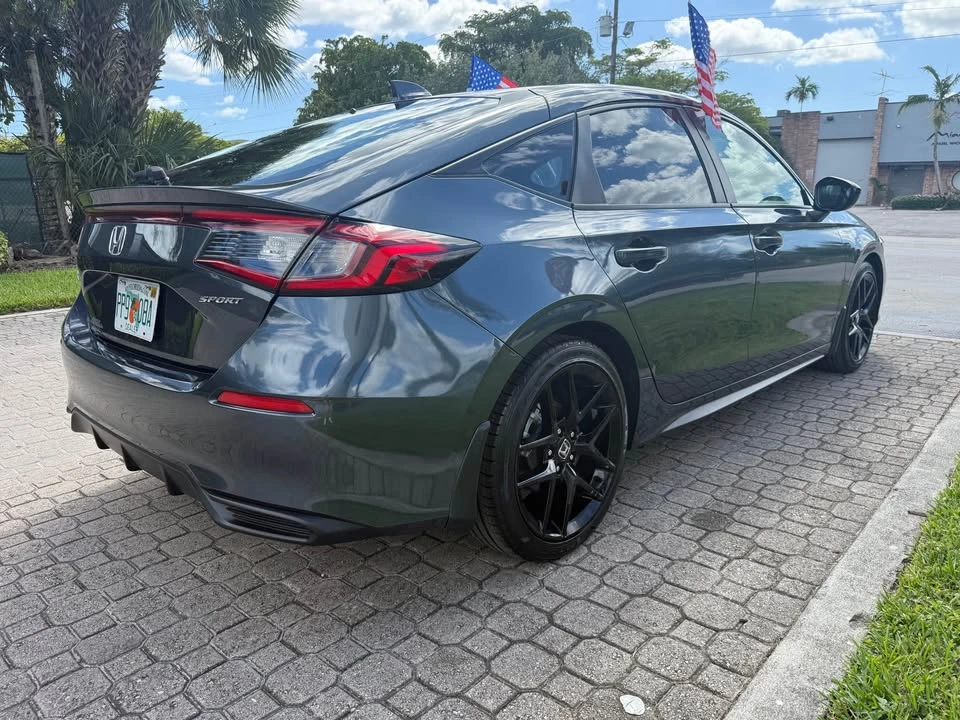 2025 Honda Civic 11th Gen - Image 4 of 12