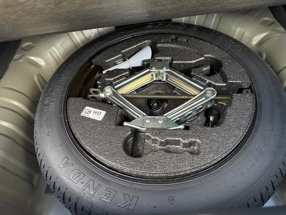 2025 Honda Civic 11th Gen - Image 6 of 12