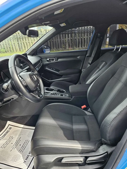 2025 Honda Civic 11th Gen - Image 5 of 12