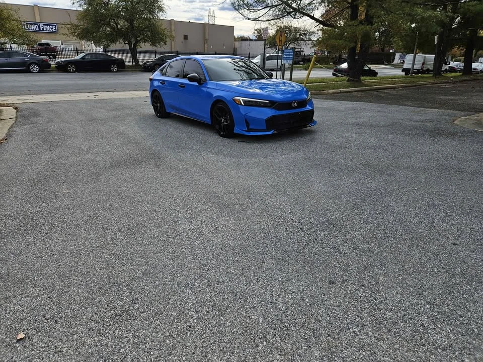 2025 Honda Civic 11th Gen - Image 9 of 12