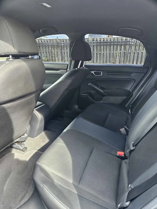 2025 Honda Civic 11th Gen - Image 10 of 12