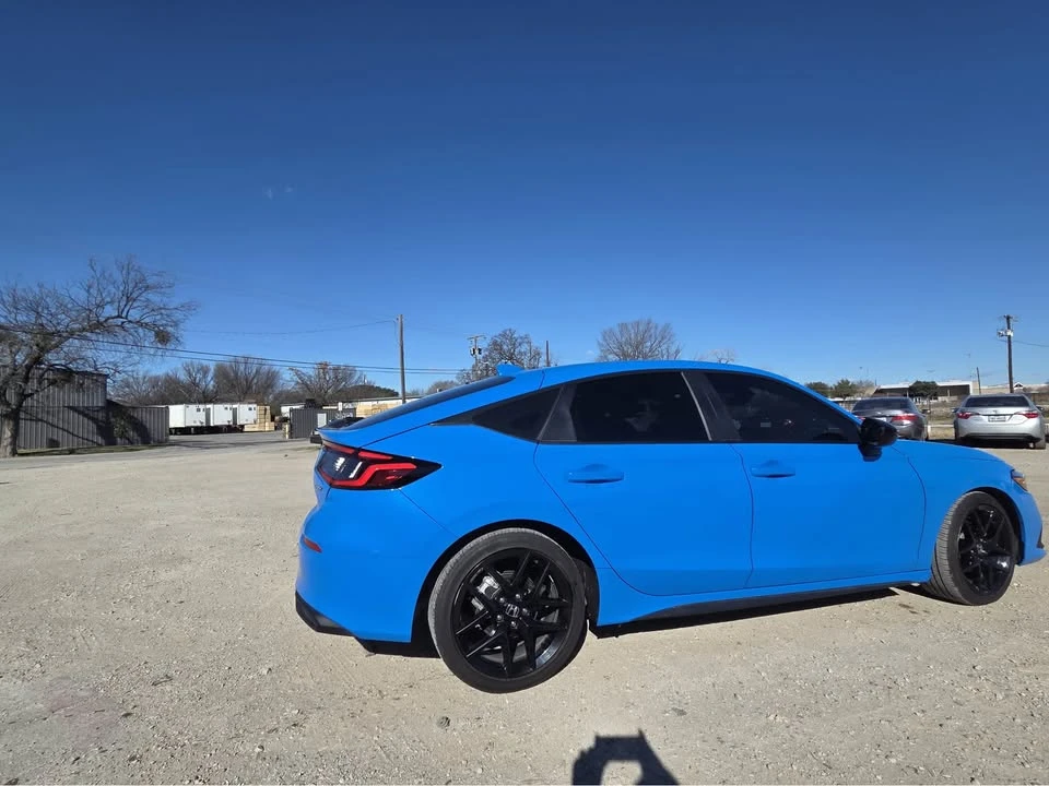 2025 Honda Civic 11th Gen - Image 5 of 14