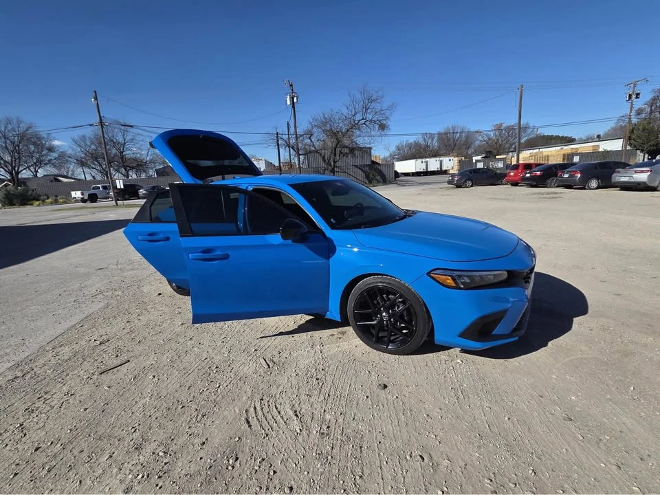 2025 Honda Civic 11th Gen - Image 4 of 14