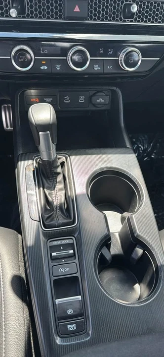 2025 Honda Civic 11th Gen - Image 8 of 10