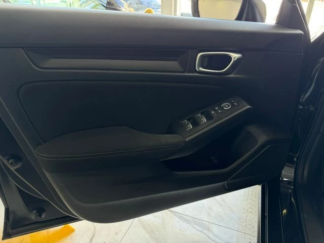 2025 Honda Civic 11th Gen - Image 11 of 21