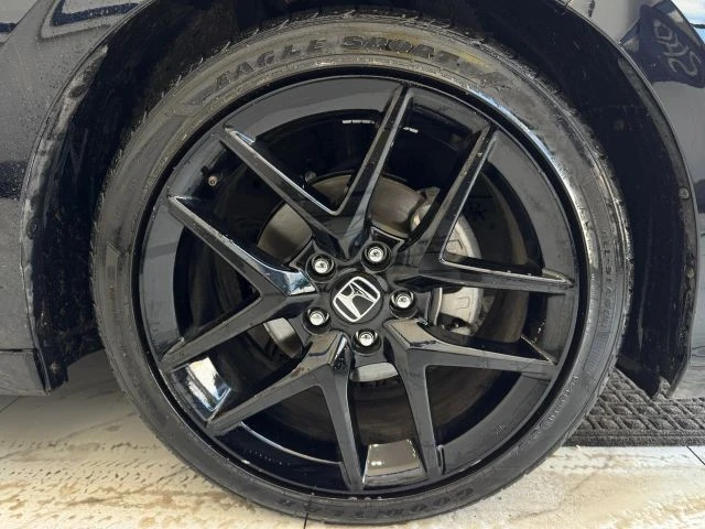2025 Honda Civic 11th Gen - Image 9 of 21