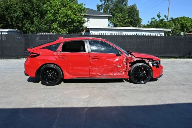 2025 Honda Civic - Image 6 of 17