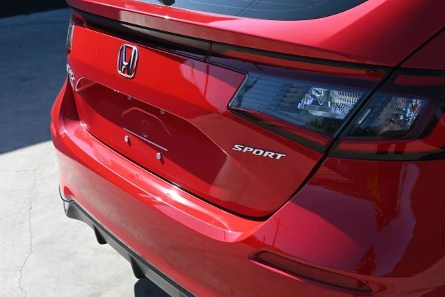 2025 Honda Civic 11th Gen - Image 8 of 16