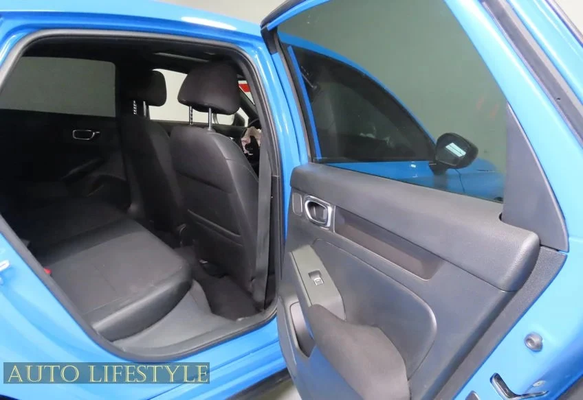 2025 Honda Civic 11th Gen - Image 23 of 31