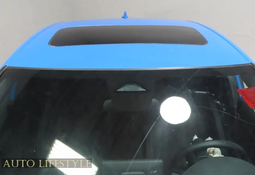 2025 Honda Civic 11th Gen - Image 13 of 31