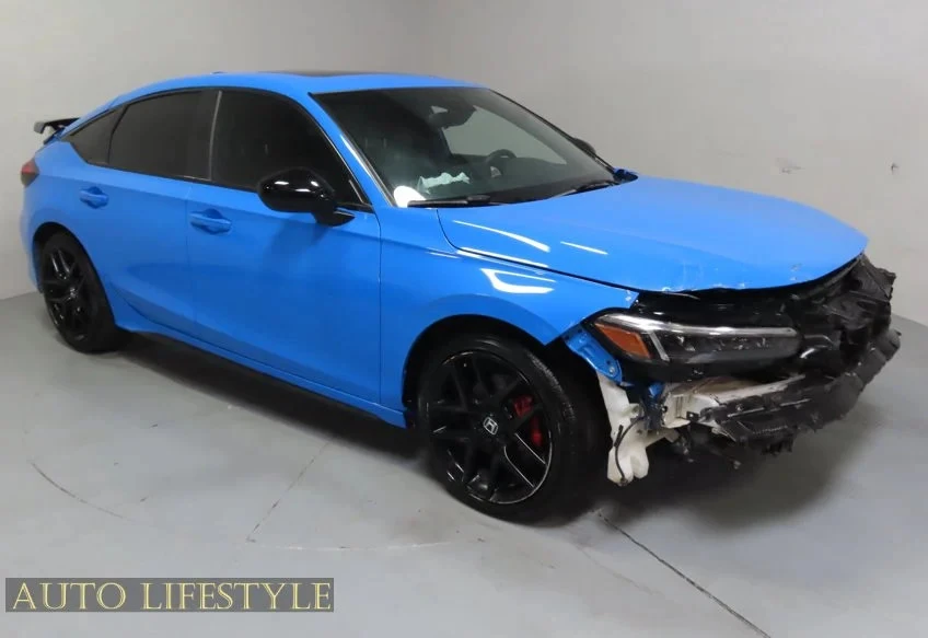 2025 Honda Civic 11th Gen - Image 2 of 31