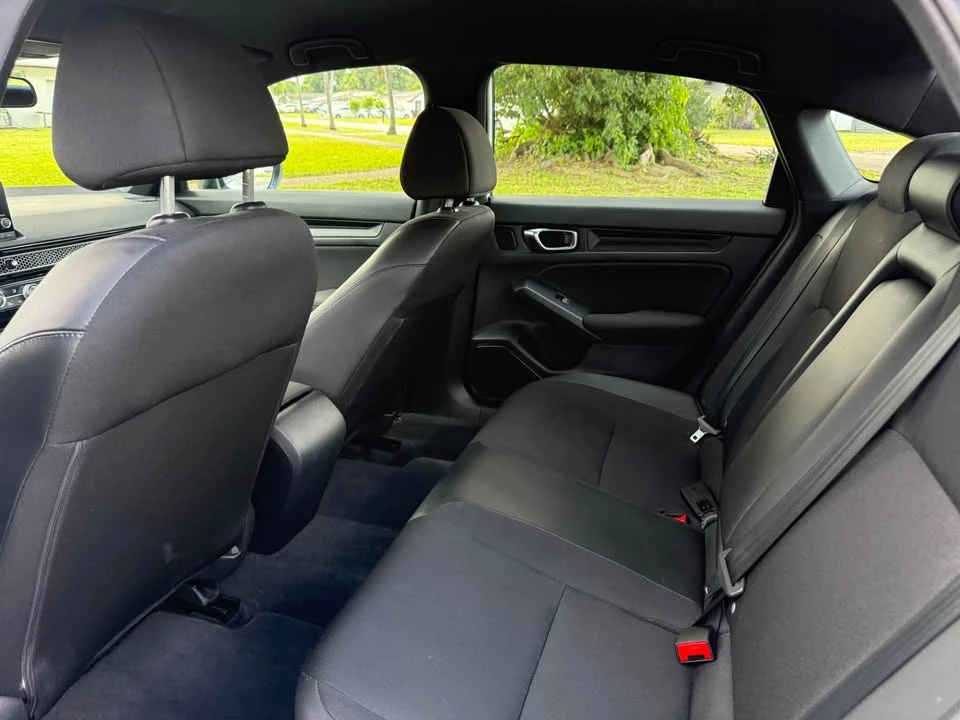 2025 Honda Civic 11th Gen - Image 13 of 17