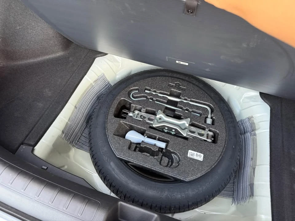 2025 Honda Civic 11th Gen - Image 17 of 17