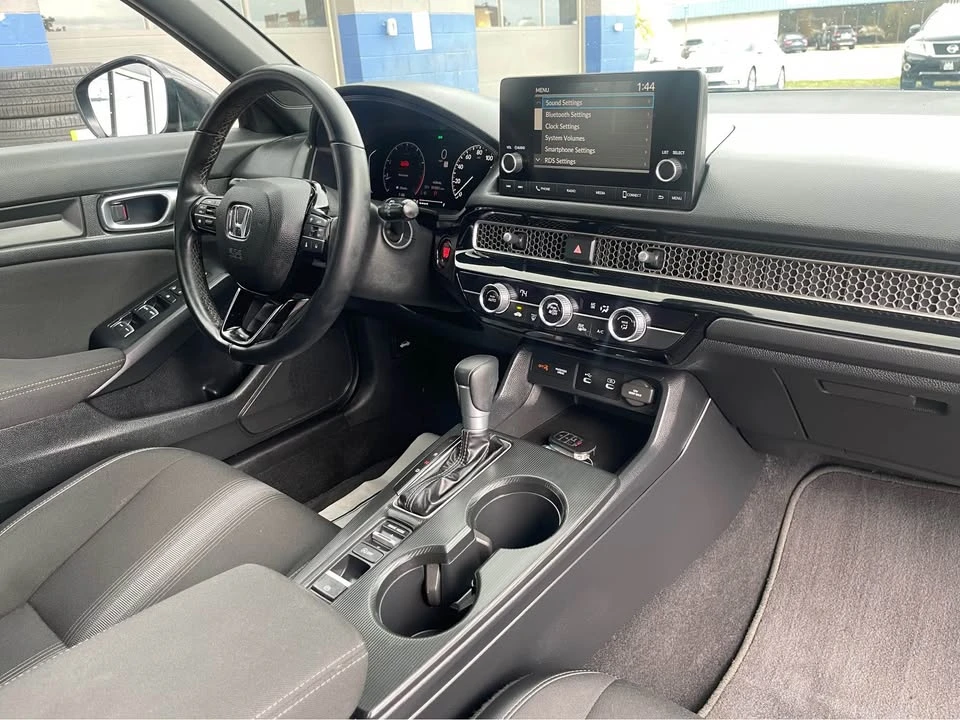 2025 Honda Civic 11th Gen - Image 16 of 20