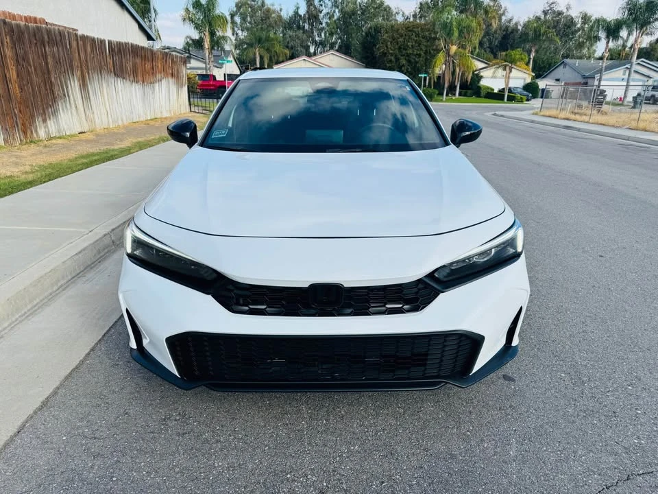 2025 Honda Civic 11th Gen - Image 3 of 9