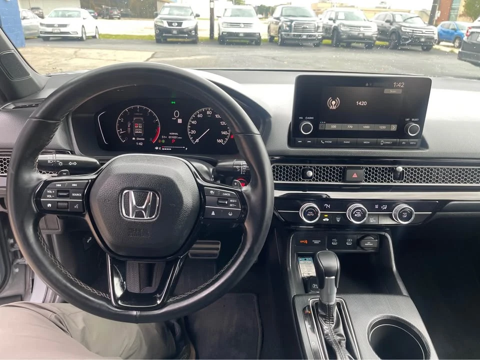 2025 Honda Civic 11th Gen - Image 10 of 20