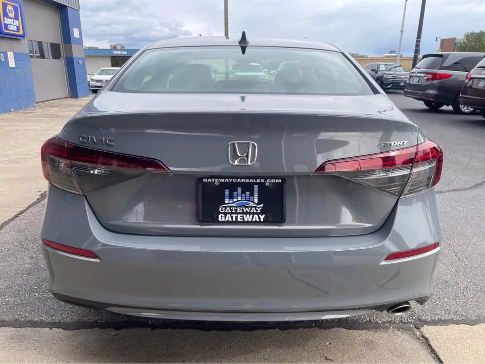 2025 Honda Civic 11th Gen - Image 6 of 20