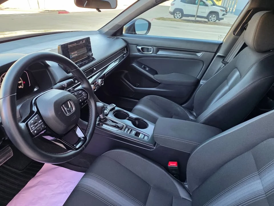 2025 Honda Civic 11th Gen - Image 7 of 19