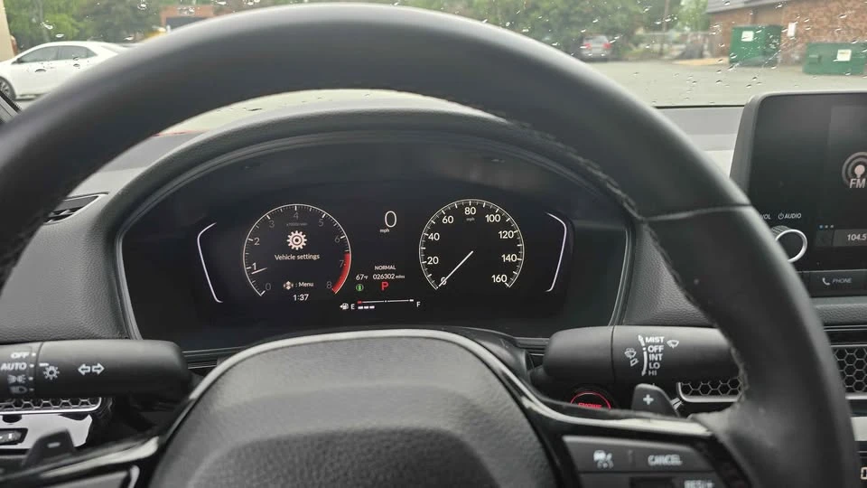 2025 Honda Civic 11th Gen - Image 4 of 14