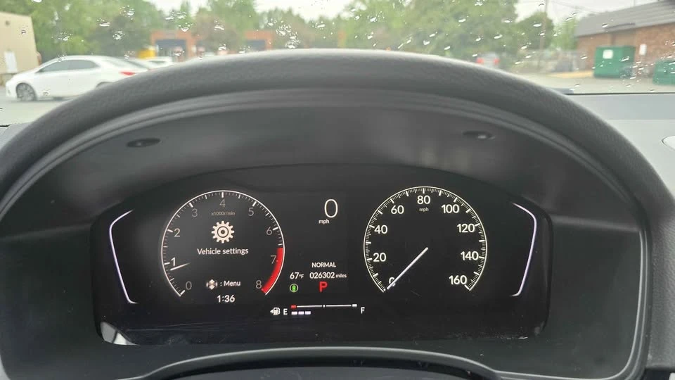 2025 Honda Civic 11th Gen - Image 9 of 14