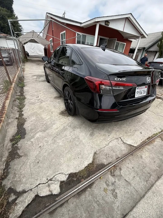 2025 Honda Civic 11th Gen - Image 6 of 14